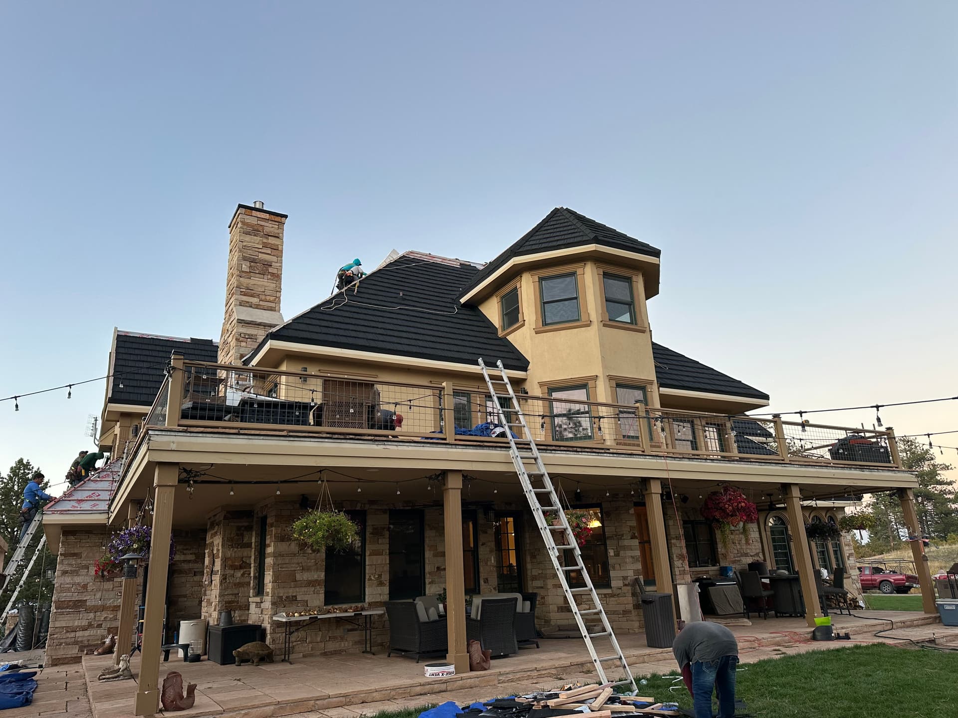 Gallery photos for Full Roof Replacement on a Large Custom Home: Image #4